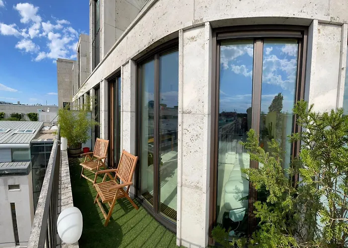 Nexliving Berlin Brandenburger Tor Apart otel